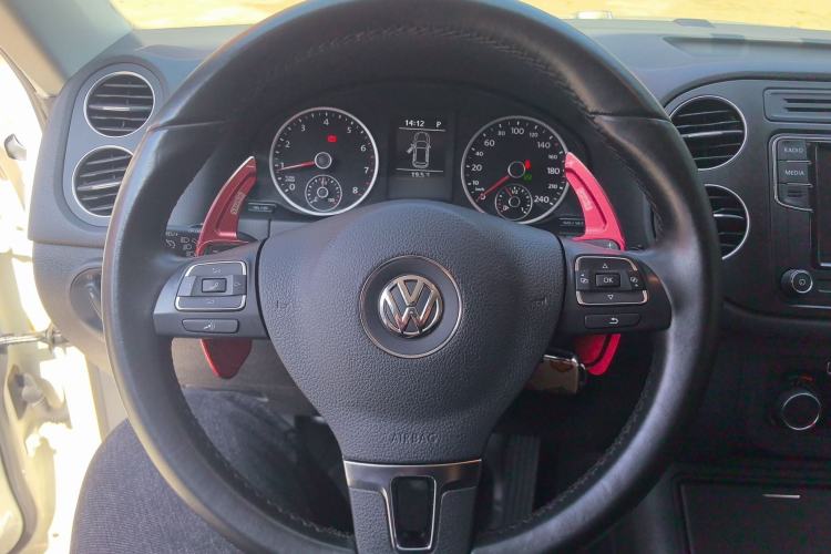 Used Volkswagen Tiguan 2017 300TSI Automatic Two-Wheel Drive Silk Road Luxury Edition Steering Wheel