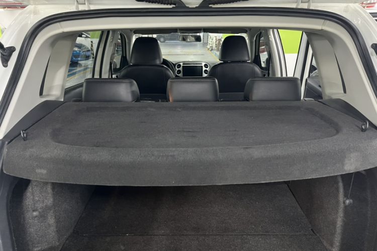 Used Volkswagen Tiguan 2017 300TSI Automatic Two-Wheel Drive Silk Road Luxury Edition Trunk