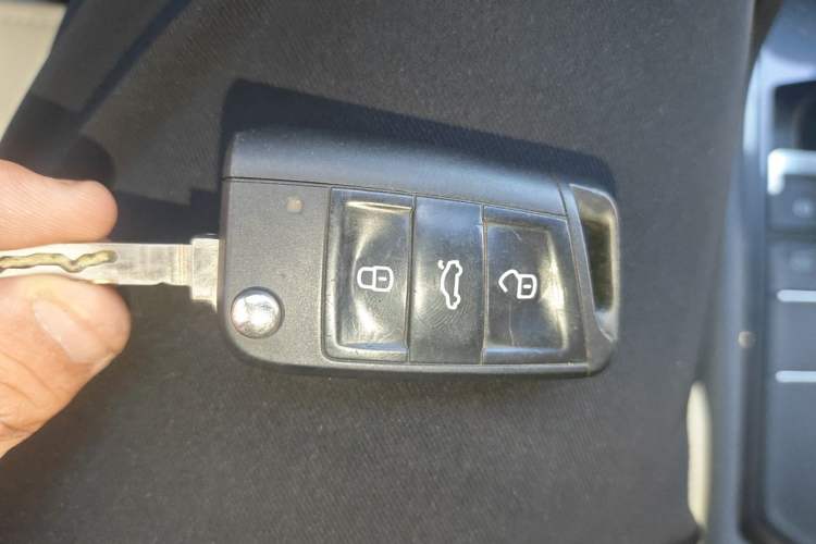 Used Volkswagen Tiguan 2017 280TSI Two-Wheel-Drive Elite Version Vehicle Key