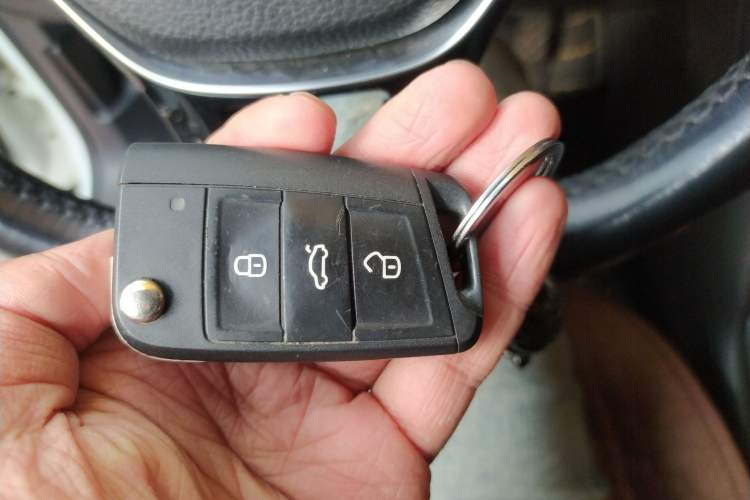 Used Volkswagen Tiguan 2017 280TSI Two-Wheel-Drive Elite Version Vehicle Key