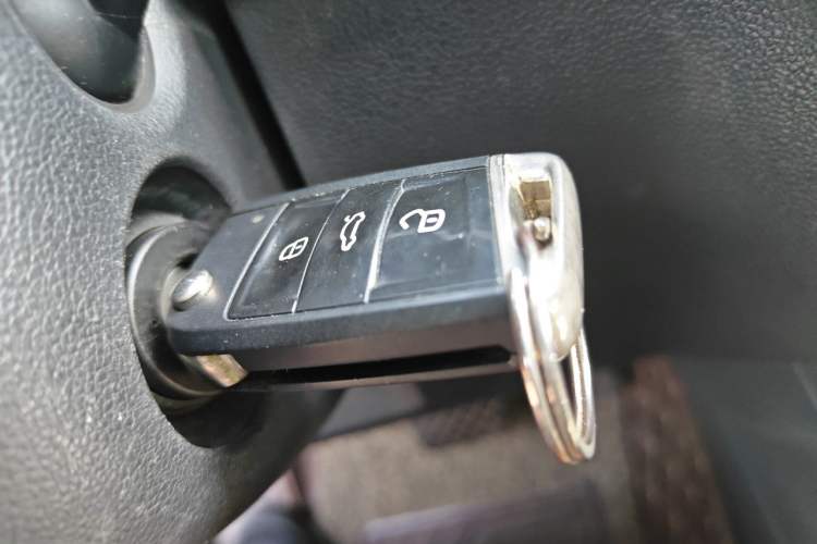 Used Volkswagen Tiguan 2017 330TSI Four-Wheel Drive High-End Model Vehicle Key