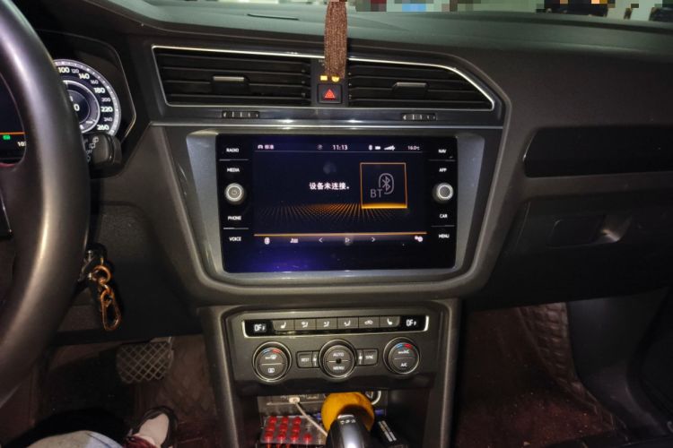 Used Volkswagen Tiguan 2018 330TSI All-Wheel-Drive Innovation Model Audio And AC Panel