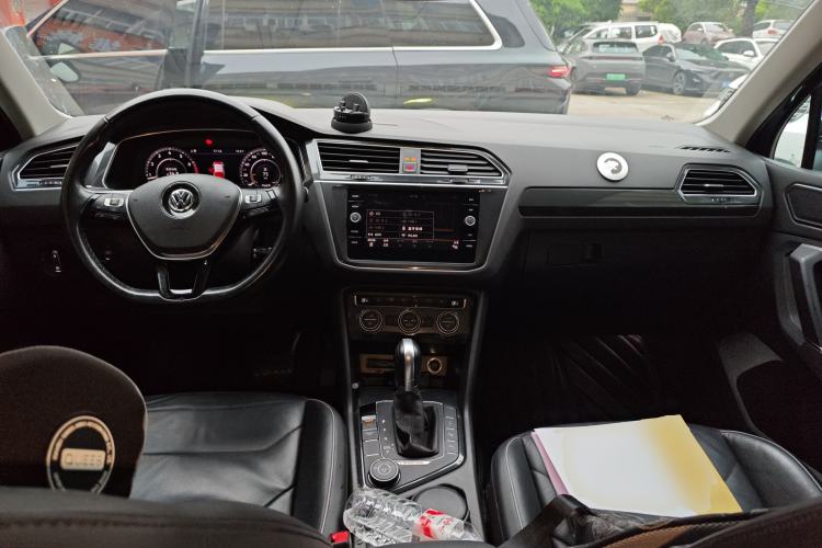 Used Volkswagen Tiguan 2018 330TSI Four-Wheel Drive High-End Model Center Console