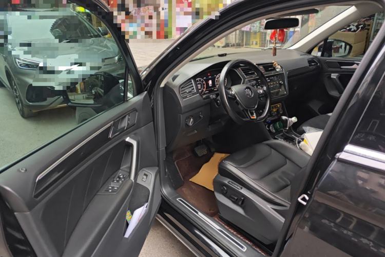 Used Volkswagen Tiguan 2018 330TSI All-Wheel-Drive Innovation Model Driver Seat