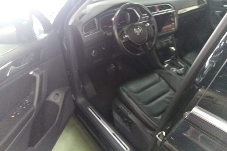 Used Volkswagen Tiguan 2018 330TSI All-Wheel-Drive Innovation Model Driver Seat
