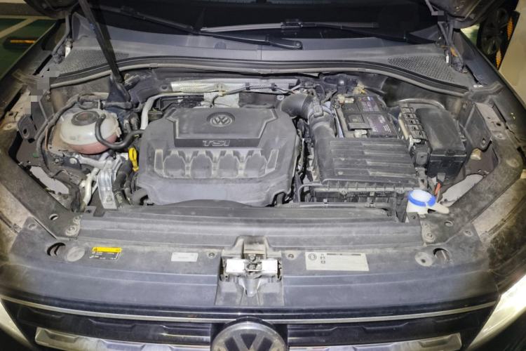 Used Volkswagen Tiguan 2018 330TSI All-Wheel-Drive Innovation Model Engine Bay
