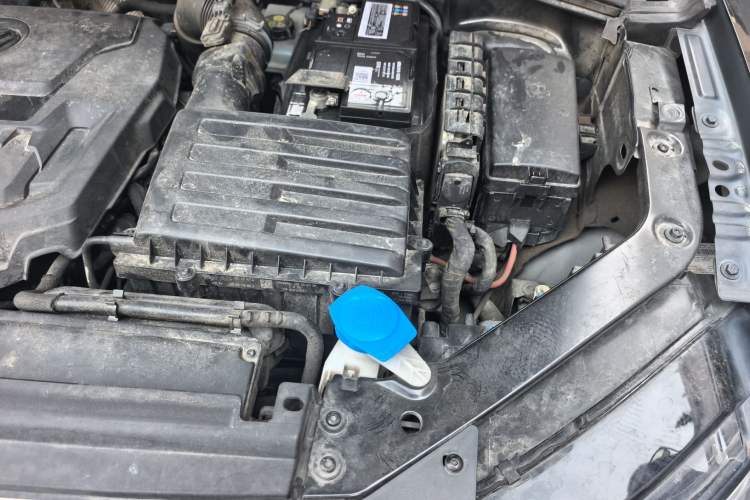Used Volkswagen Tiguan 2018 330TSI All-Wheel-Drive Innovation Model Engine Bay Left