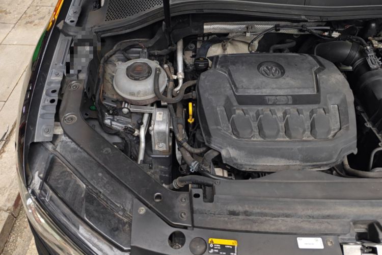 Used Volkswagen Tiguan 2018 330TSI All-Wheel-Drive Innovation Model Engine Bay Right