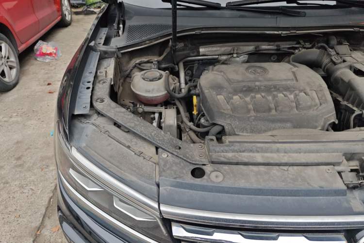 Used Volkswagen Tiguan 2018 330TSI Four-Wheel Drive High-End Model Engine Bay Right
