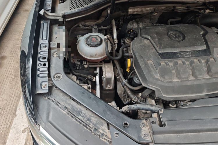 Used Volkswagen Tiguan 2018 330TSI Four-Wheel Drive High-End Model Engine Bay Right