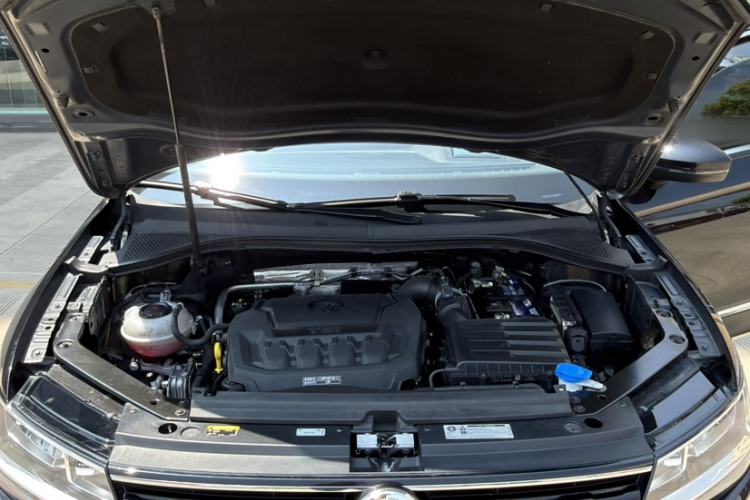 Used Volkswagen Tiguan 2018 330TSI All-Wheel-Drive Innovation Model Engine Bay