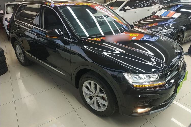 Used Volkswagen Tiguan 2018 330TSI All-Wheel-Drive Innovation Model Exterior 2