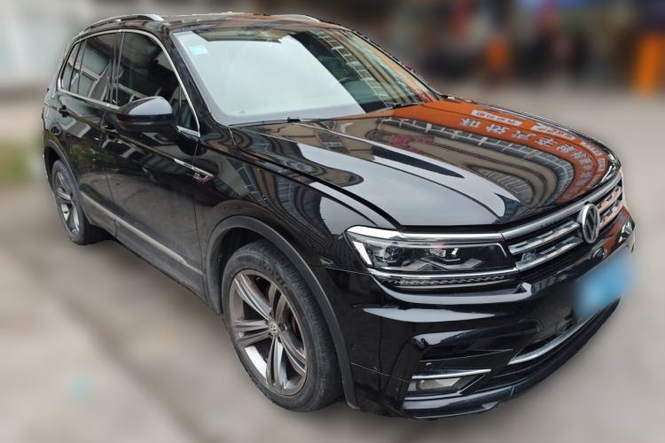 Used Volkswagen Tiguan 2018 330TSI Four-Wheel Drive High-End Model Front Right 45 Deg