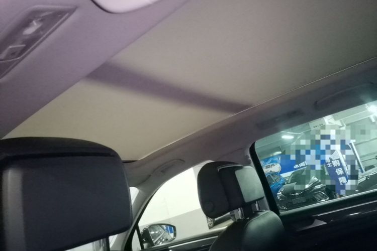 Used Volkswagen Tiguan 2018 330TSI All-Wheel-Drive Innovation Model Headliner