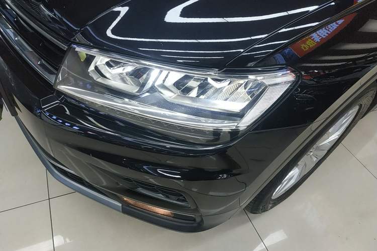 Used Volkswagen Tiguan 2018 330TSI All-Wheel-Drive Innovation Model Left Front Headlight