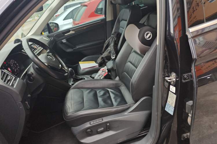 Used Volkswagen Tiguan 2018 330TSI Four-Wheel Drive High-End Model Left Front Seat