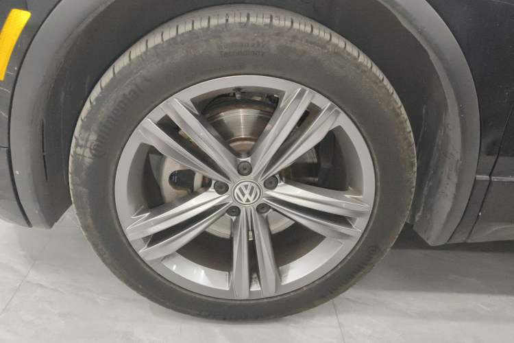 Used Volkswagen Tiguan 2018 330TSI Four-Wheel Drive High-End Model Left Front Wheel Hub