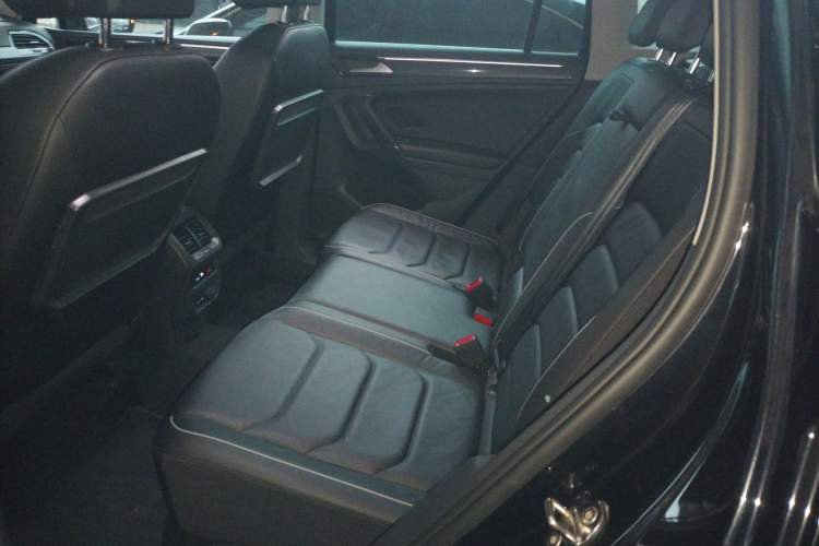 Used Volkswagen Tiguan 2018 330TSI Four-Wheel Drive High-End Model Left Rear Seat