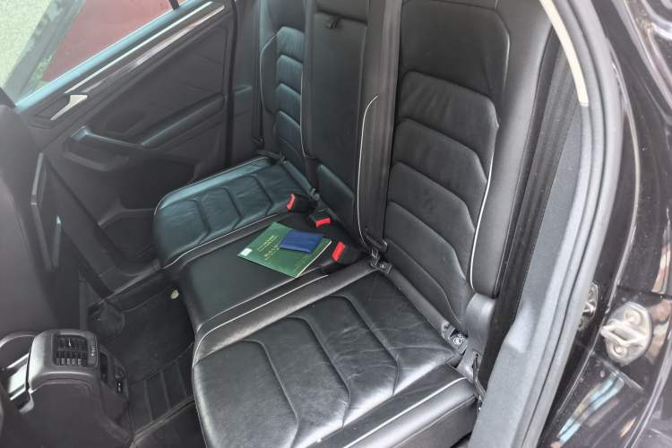 Used Volkswagen Tiguan 2018 330TSI All-Wheel-Drive Innovation Model Left Rear Seat