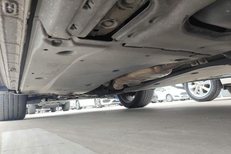 Used Volkswagen Tiguan 2018 380TSI Four-Wheel Drive R-Line Left Side Sill