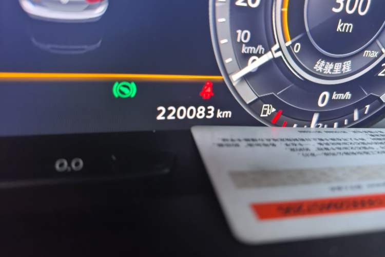 Used Volkswagen Tiguan 2018 330TSI All-Wheel-Drive Innovation Model Odometer Close Up
