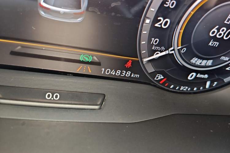 Used Volkswagen Tiguan 2018 330TSI All-Wheel-Drive Innovation Model Odometer Close Up