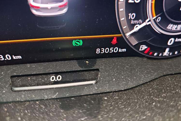 Used Volkswagen Tiguan 2018 330TSI Four-Wheel Drive High-End Model Odometer Close Up