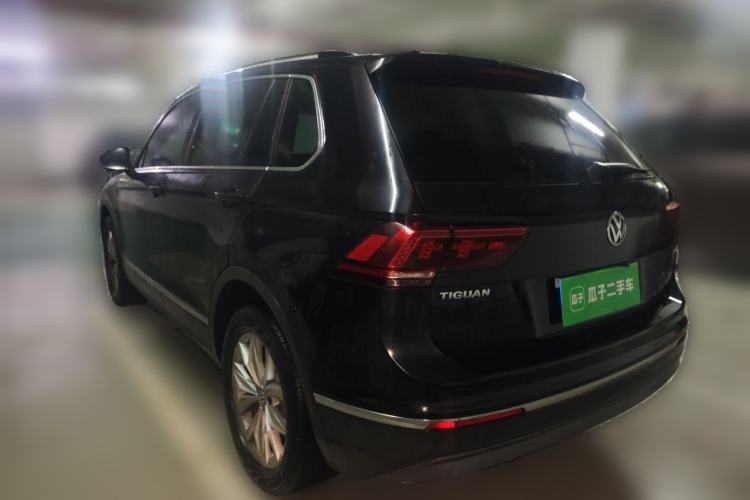 Used Volkswagen Tiguan 2018 330TSI All-Wheel-Drive Innovation Model Rear Left 45 Deg