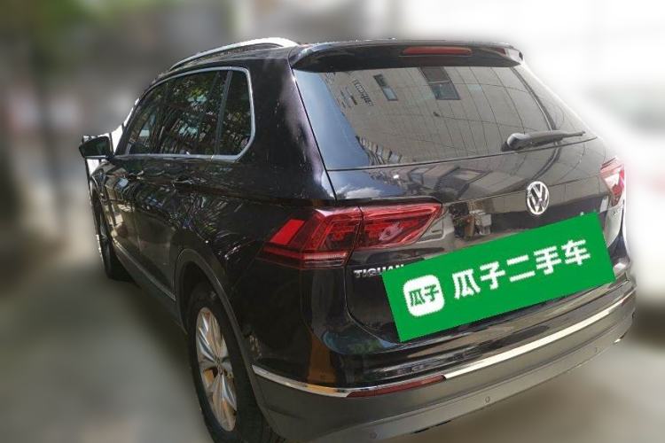 Used Volkswagen Tiguan 2018 330TSI All-Wheel-Drive Innovation Model Rear Left 45 Deg