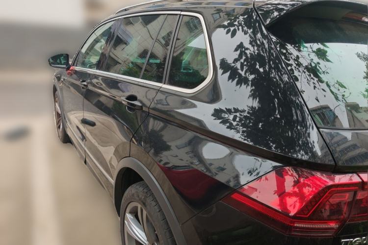 Used Volkswagen Tiguan 2018 330TSI Four-Wheel Drive High-End Model Rear Left 45 Deg