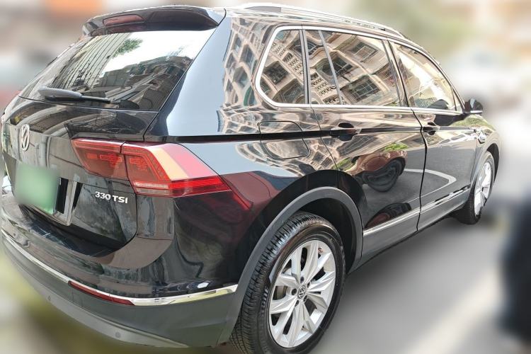 Used Volkswagen Tiguan 2018 330TSI All-Wheel-Drive Innovation Model Rear Right 45 Deg