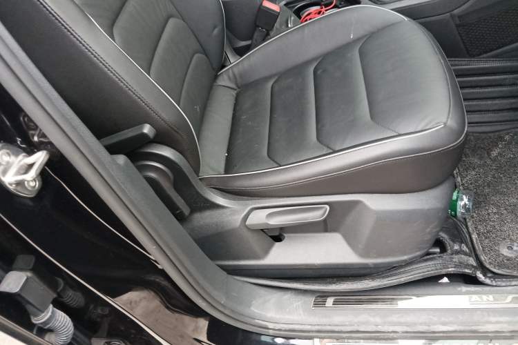 Used Volkswagen Tiguan 2018 330TSI Four-Wheel Drive High-End Model Right Front Seat