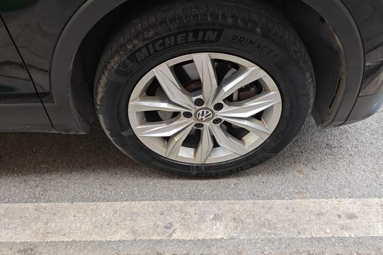 Used Volkswagen Tiguan 2018 330TSI All-Wheel-Drive Innovation Model Right Front Wheel Hub