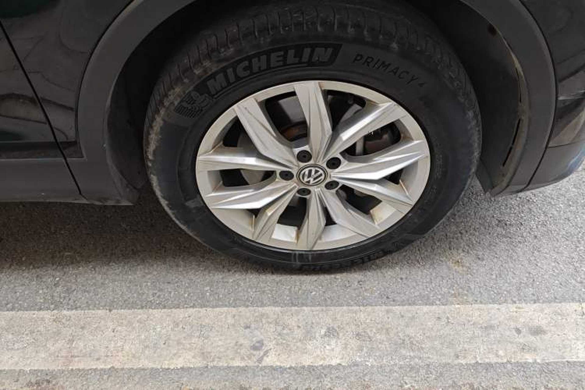 Used Volkswagen Tiguan 2018 330TSI All-Wheel-Drive Innovation Model Right Front Wheel Hub