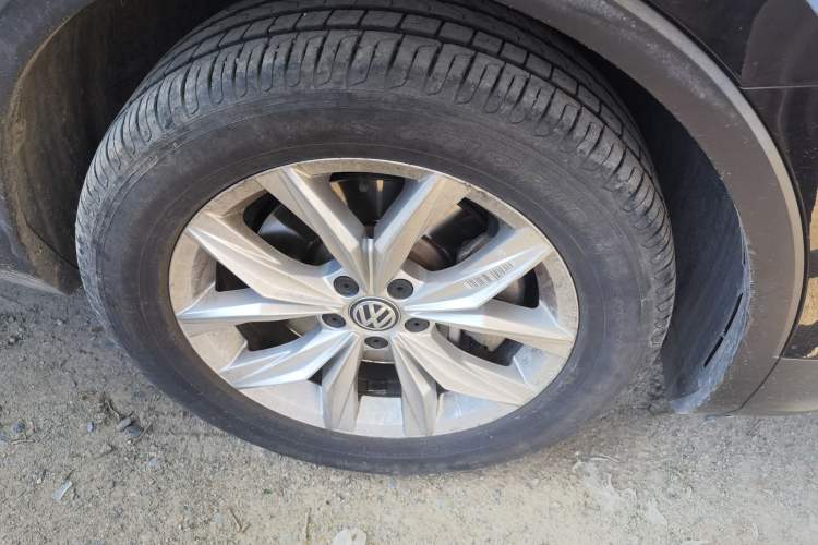 Used Volkswagen Tiguan 2018 330TSI All-Wheel-Drive Innovation Model Right Front Wheel Hub