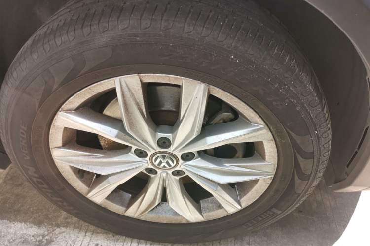 Used Volkswagen Tiguan 2018 330TSI All-Wheel-Drive Innovation Model Right Front Wheel Hub