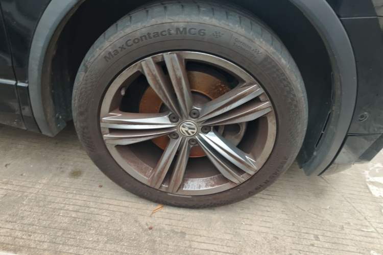 Used Volkswagen Tiguan 2018 330TSI Four-Wheel Drive High-End Model Right Front Wheel Hub