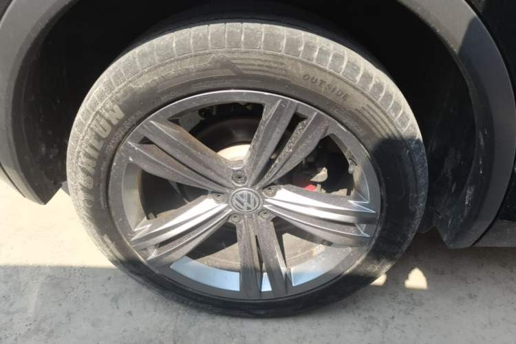Used Volkswagen Tiguan 2018 330TSI Four-Wheel Drive High-End Model Right Rear Wheel Hub