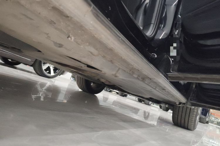 Used Volkswagen Tiguan 2018 330TSI Four-Wheel Drive High-End Model Right Side Sill