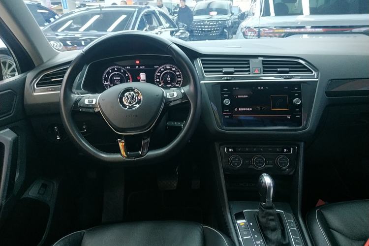 Used Volkswagen Tiguan 2018 330TSI All-Wheel-Drive Innovation Model Steering Wheel