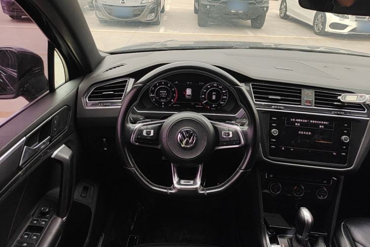 Used Volkswagen Tiguan 2018 380TSI Four-Wheel Drive R-Line Steering Wheel