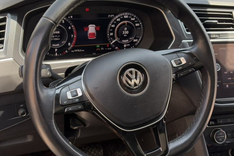Used Volkswagen Tiguan 2018 330TSI All-Wheel-Drive Innovation Model Steering Wheel