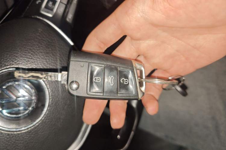 Used Volkswagen Tiguan 2018 330TSI All-Wheel-Drive Innovation Model Vehicle Key