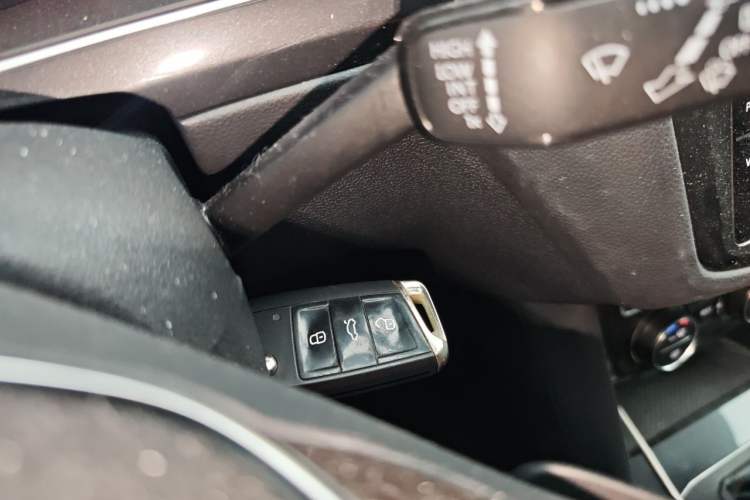 Used Volkswagen Tiguan 2018 330TSI Four-Wheel Drive High-End Model Vehicle Key