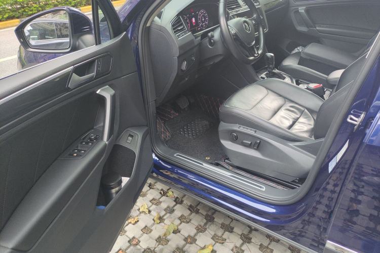 Used Volkswagen Tiguan 2018 330TSI All-Wheel-Drive Innovation Model Driver Seat