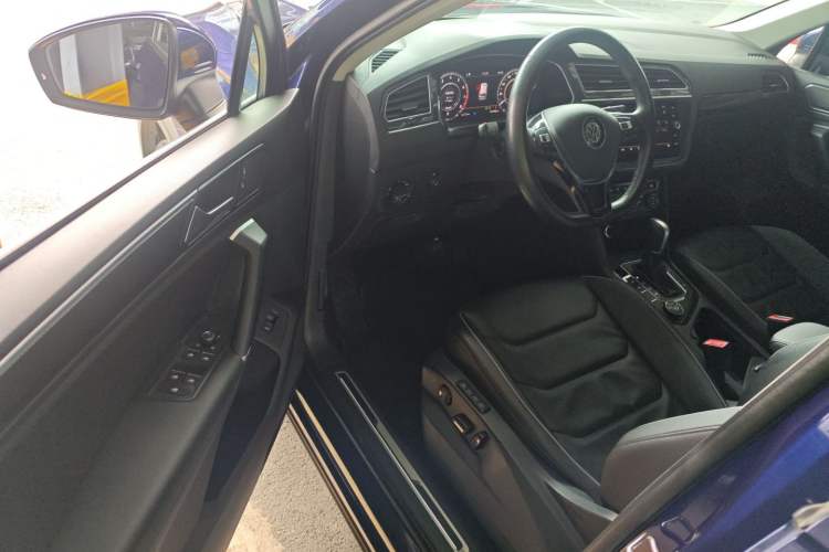 Used Volkswagen Tiguan 2018 330TSI All-Wheel-Drive Innovation Model Driver Seat