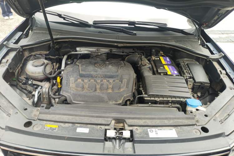 Used Volkswagen Tiguan 2018 330TSI All-Wheel-Drive Innovation Model Engine Bay