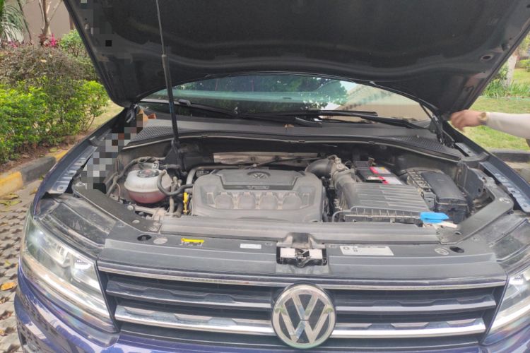 Used Volkswagen Tiguan 2018 330TSI All-Wheel-Drive Innovation Model Engine Bay