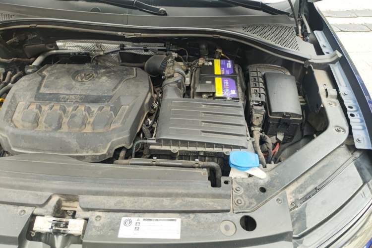 Used Volkswagen Tiguan 2018 330TSI All-Wheel-Drive Innovation Model Engine Bay Left