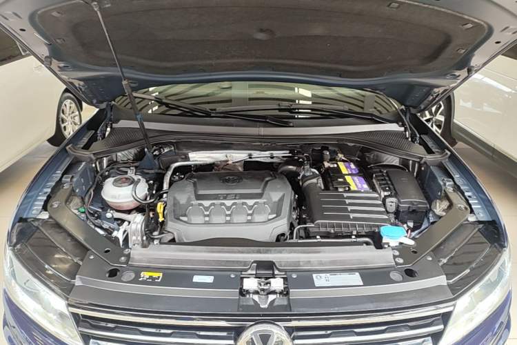 Used Volkswagen Tiguan 2018 330TSI All-Wheel-Drive Innovation Model Engine Bay